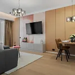 One Luxury - Floreasca Towers Appartement
