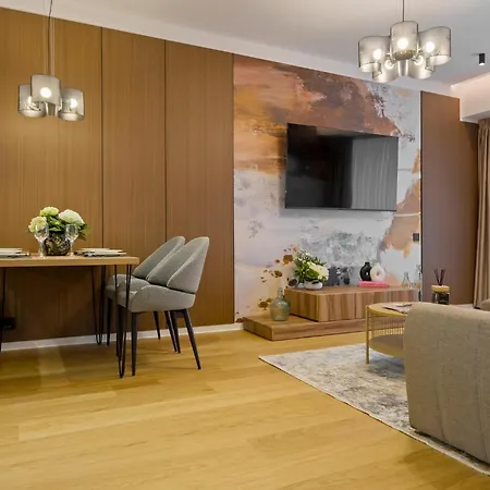 One Luxury - Floreasca Towers Apartmán *