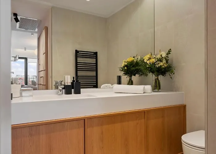 One Luxury - Floreasca Towers Daire Bükreş