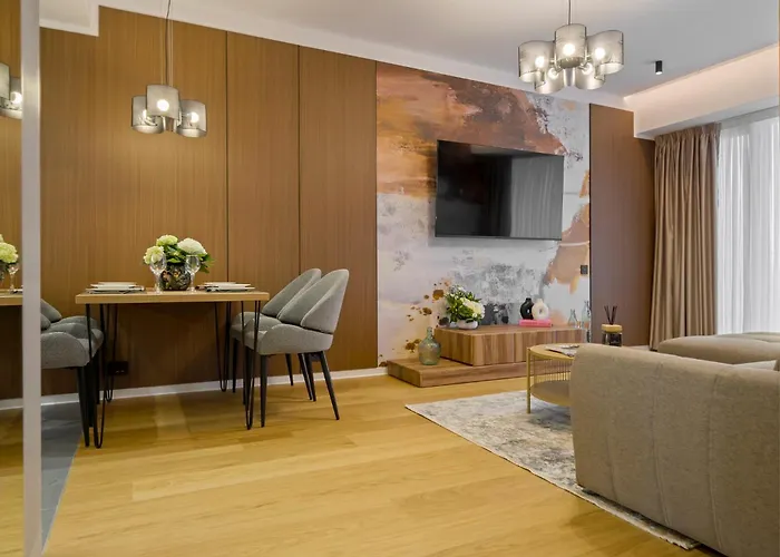 One Luxury - Floreasca Towers Apartament *