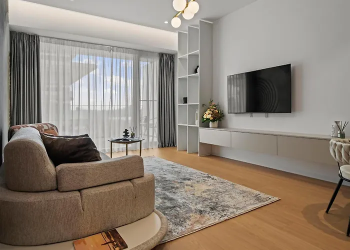 One Luxury - Floreasca Towers Apartament *