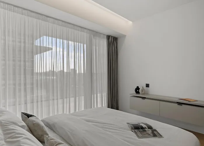 One Luxury - Floreasca Towers Apartament