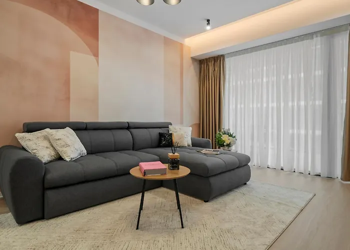 One Luxury - Floreasca Towers Apartament *