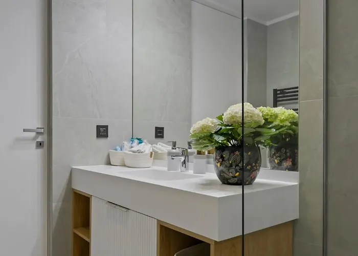 Apartment One Luxury - Floreasca Towers Bucharest