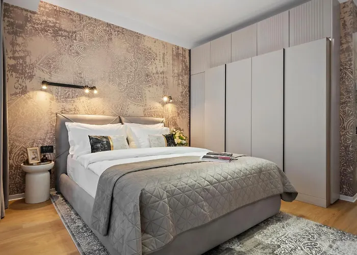 One Luxury - Floreasca Towers Apartment *